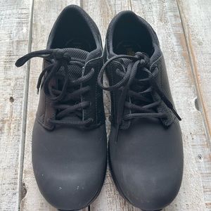 Tredsafe Enduro Pro Boys Youth Size 6 Black Slip-Resistant Oxford Lace-Up Shoes